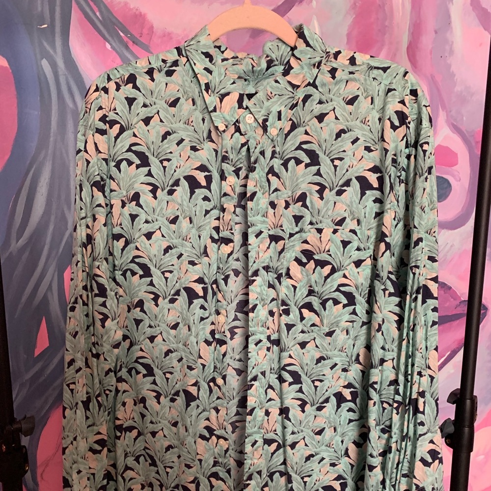 Foliage Button up